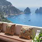 Bella Vista * Capri