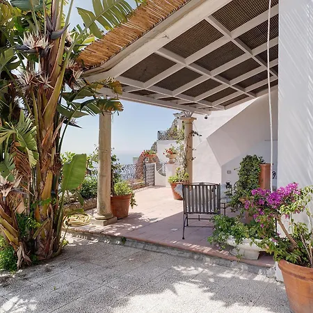 Bella Vista ヴィラ