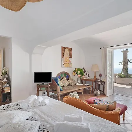 Bella Vista *